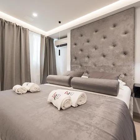 Apartment 10 Heritage